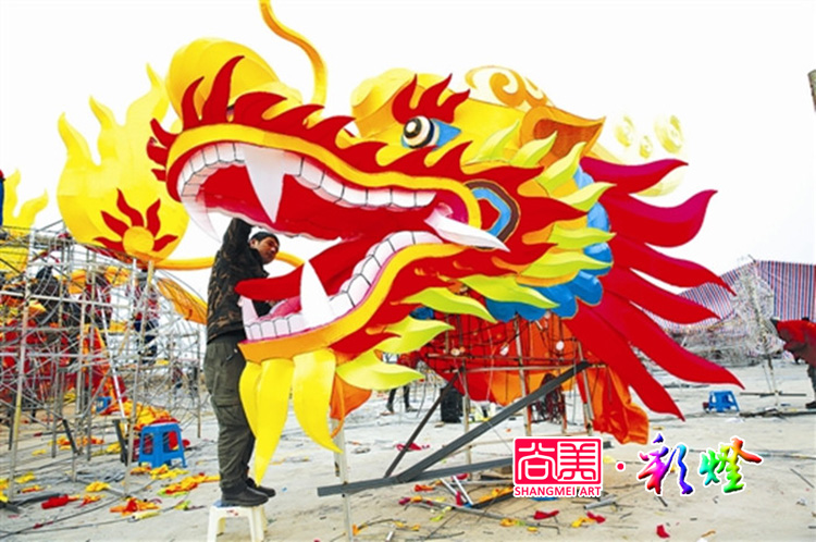 自貢彩燈制作隊(duì)伍如此龐大，是怎樣組織起來的呢？