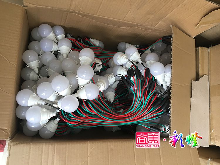自貢彩燈、花燈專用防水燈泡與普通LED燈泡的區(qū)別