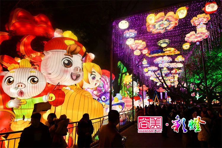 自貢彩燈體現(xiàn)了中國人的哪些民俗文化情感？