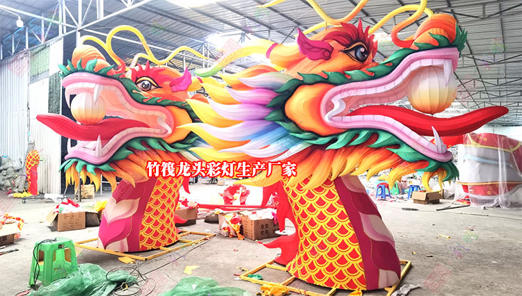 夜游竹筏龍舟為何成為許多景區(qū)的香餑餑？